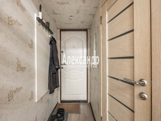 Продам долю в 1-комн. квартире, Загородный пр-кт, 24, Санкт-Петербург г