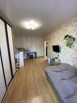 Продам двухкомнатную (2-комн.) квартиру, Суздальская ул, 42к2, Москва г