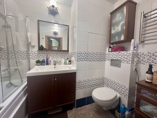 Продам двухкомнатную (2-комн.) квартиру, Авиационная ул, 72к1, Москва г
