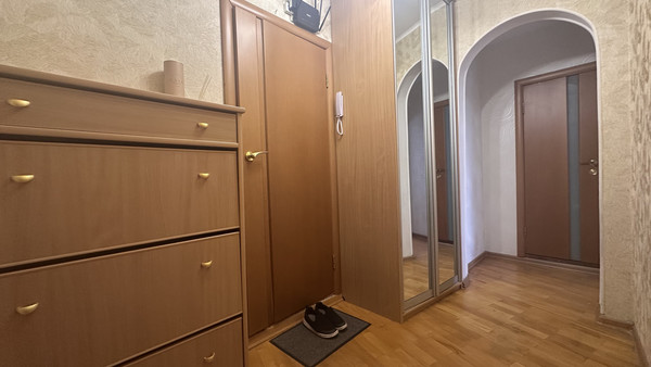 Продам двухкомнатную (2-комн.) квартиру, Авиационная ул, 72к1, Москва г