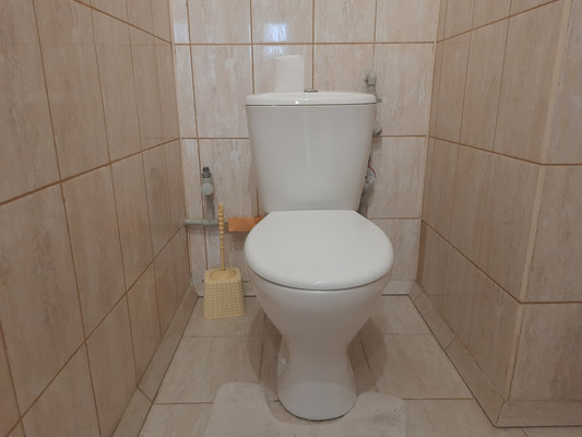 Продам двухкомнатную (2-комн.) квартиру, Индустриальная ул, 28к2, Симферополь г