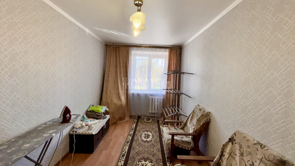 Продам трехкомнатную (3-комн.) квартиру, Карла Либкнехта ул, 21, Крымск г