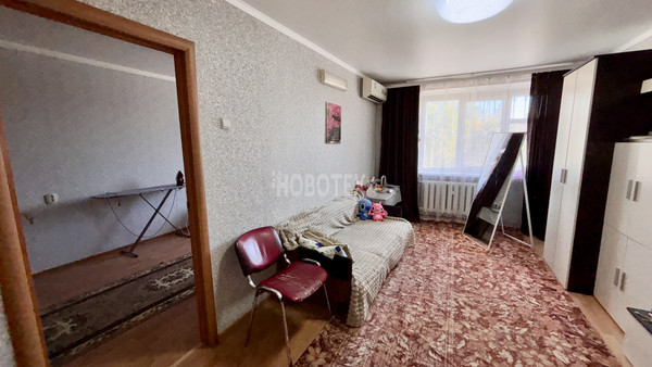 Продам трехкомнатную (3-комн.) квартиру, Карла Либкнехта ул, 21, Крымск г