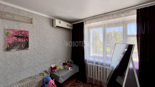 Продам трехкомнатную (3-комн.) квартиру, Карла Либкнехта ул, 21, Крымск г