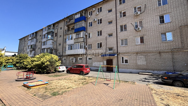 Продам трехкомнатную (3-комн.) квартиру, Карла Либкнехта ул, 21, Крымск г