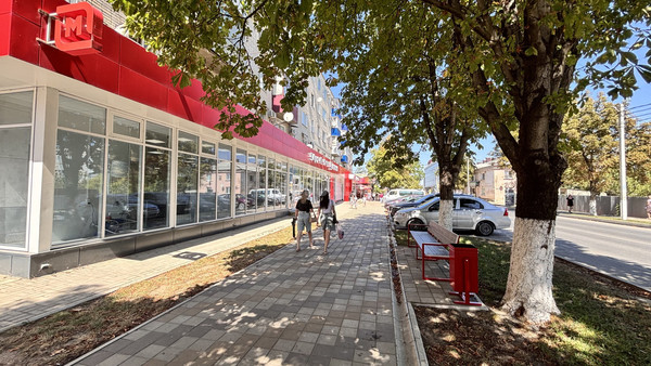 Продам трехкомнатную (3-комн.) квартиру, Карла Либкнехта ул, 21, Крымск г