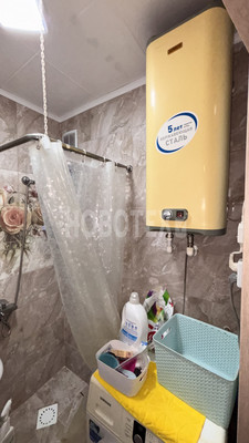 Продам трехкомнатную (3-комн.) квартиру, Карла Либкнехта ул, 21, Крымск г