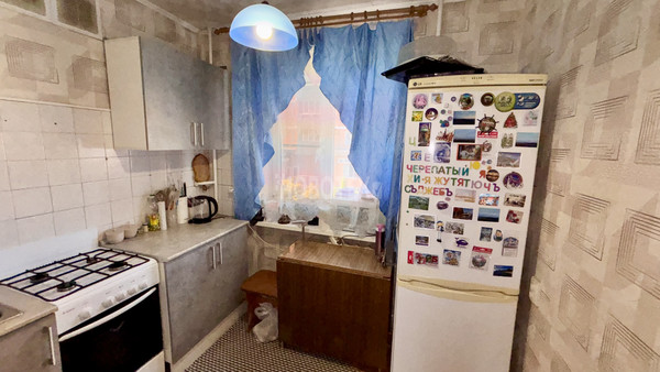 Продам трехкомнатную (3-комн.) квартиру, Карла Либкнехта ул, 21, Крымск г