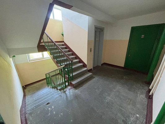 Продам трехкомнатную (3-комн.) квартиру, Побежимова ул, 46, Казань г