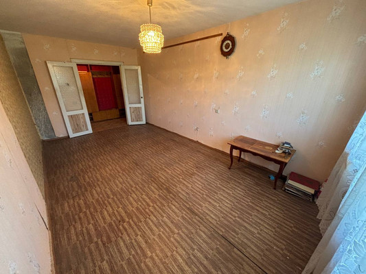 Продам трехкомнатную (3-комн.) квартиру, Побежимова ул, 46, Казань г