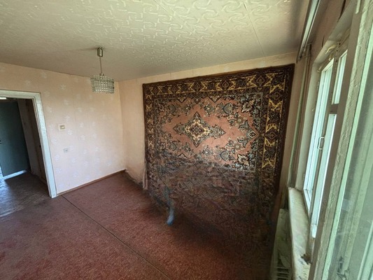 Продам трехкомнатную (3-комн.) квартиру, Побежимова ул, 46, Казань г