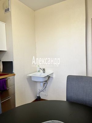 Продам однокомнатную (1-комн.) квартиру, Дунайский пр-кт, 14к1, Санкт-Петербург г