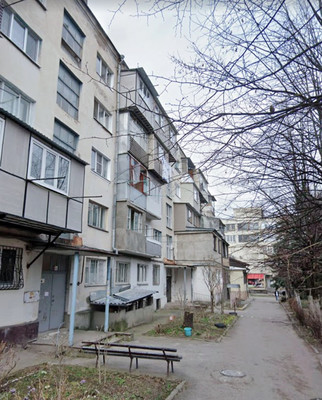 Продам трехкомнатную (3-комн.) квартиру, Кулиева пр-кт, 22, Нальчик г