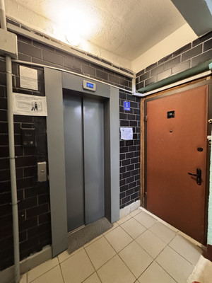 Продам трехкомнатную (3-комн.) квартиру, Бехтерева ул, 41к3, Москва г