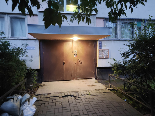 Продам однокомнатную (1-комн.) квартиру, Маршала Жукова пр-кт, 26/16, Санкт-Петербург г