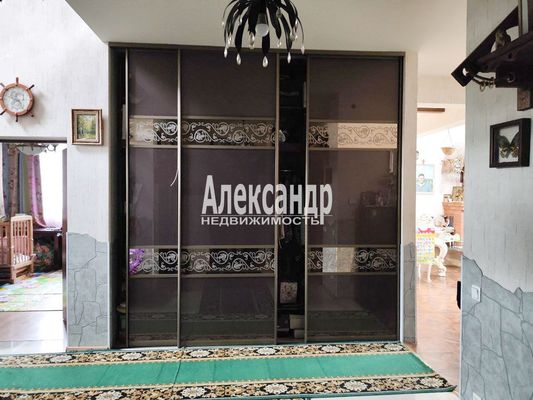 Продам коттедж, 292/1, Новосаратовка д, 4 км от города