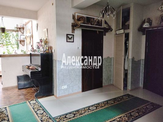 Продам коттедж, 292/1, Новосаратовка д, 4 км от города