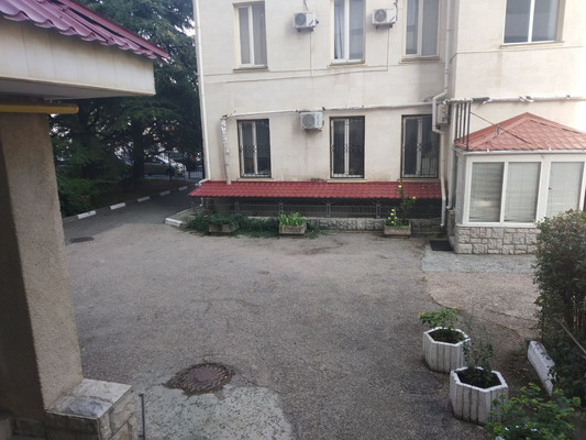 Продам торговое помещение 180 м2, Некрасова ул, 9, Симферополь г