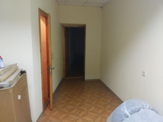 Продам торговое помещение 180 м2, Некрасова ул, 9, Симферополь г