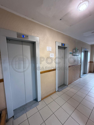 Продам двухкомнатную (2-комн.) квартиру, Литовский б-р, 5/10, Москва г
