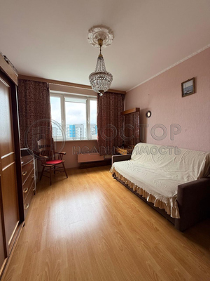 Продам двухкомнатную (2-комн.) квартиру, Литовский б-р, 5/10, Москва г