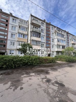 Продам двухкомнатную (2-комн.) квартиру, Гагарина ул, 10, Выборг г