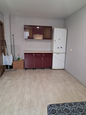 Продам комнату в 8-комн. квартире, Штурманская ул, 16Ак1, Санкт-Петербург г