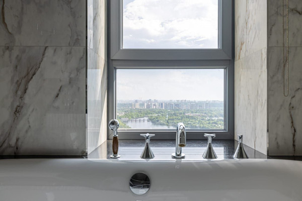 Продам трехкомнатную (3-комн.) квартиру, Саляма Адиля ул, 2к1, Москва г