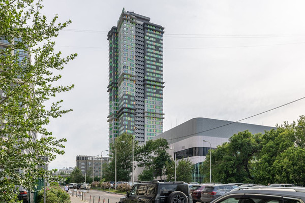 Продам трехкомнатную (3-комн.) квартиру, Саляма Адиля ул, 2к1, Москва г