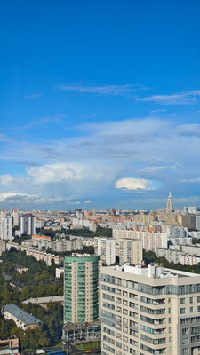 Продам трехкомнатную (3-комн.) квартиру, Саляма Адиля ул, 2к1, Москва г