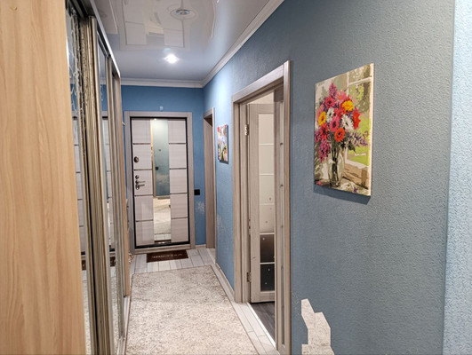 Продам трехкомнатную (3-комн.) квартиру, Бела Куна ул, 33, Симферополь г