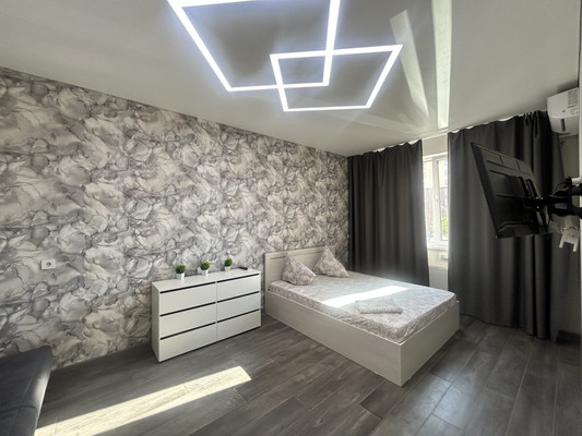 Продам однокомнатную (1-комн.) квартиру, Крымской весны ул, 9ак1, Мирное с