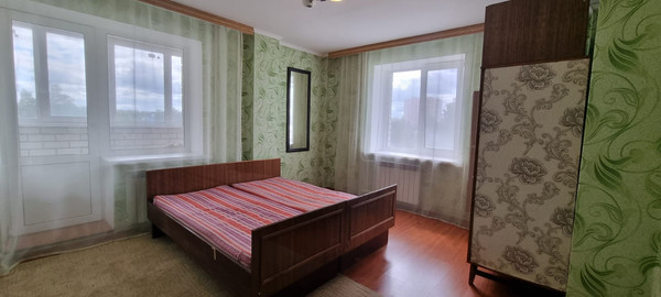 Продам трехкомнатную (3-комн.) квартиру, Медведева ул, 65к3, Брянск г