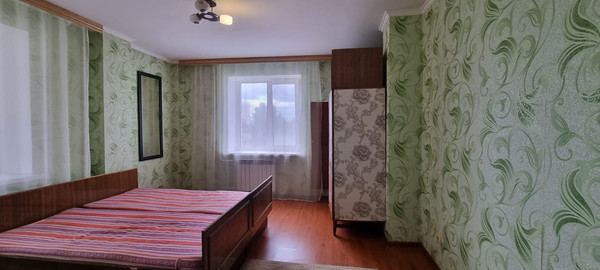 Продам трехкомнатную (3-комн.) квартиру, Медведева ул, 65к3, Брянск г