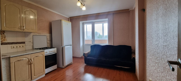 Продам трехкомнатную (3-комн.) квартиру, Медведева ул, 65к3, Брянск г