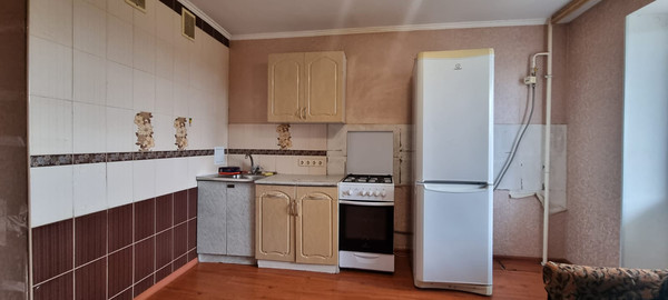 Продам трехкомнатную (3-комн.) квартиру, Медведева ул, 65к3, Брянск г
