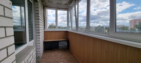 Продам трехкомнатную (3-комн.) квартиру, Медведева ул, 65к3, Брянск г