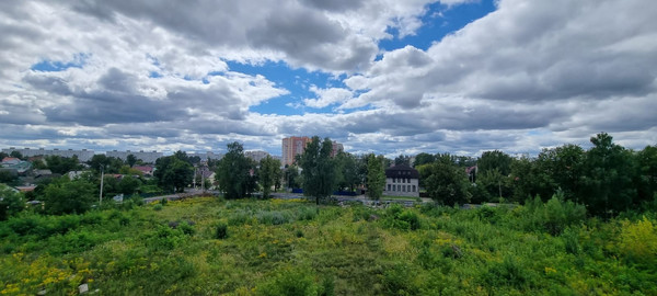 Продам трехкомнатную (3-комн.) квартиру, Медведева ул, 65к3, Брянск г