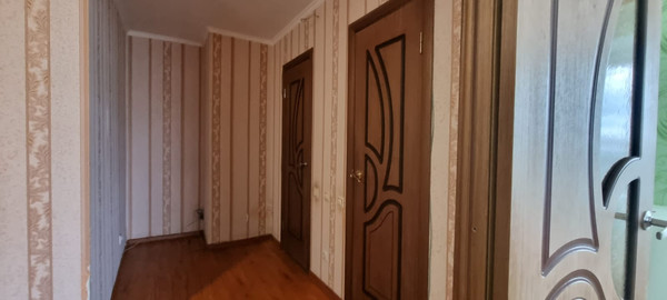Продам трехкомнатную (3-комн.) квартиру, Медведева ул, 65к3, Брянск г