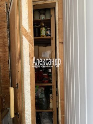Продам трехкомнатную (3-комн.) квартиру, Альпийский пер, 23к1, Санкт-Петербург г