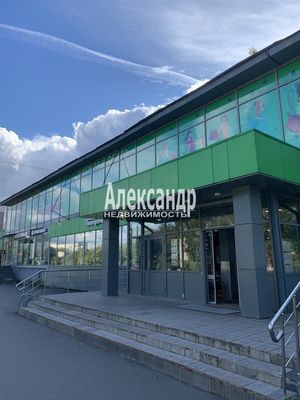 Продам трехкомнатную (3-комн.) квартиру, Альпийский пер, 23к1, Санкт-Петербург г