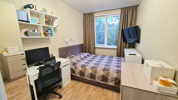 Продам двухкомнатную (2-комн.) квартиру, Мусы Джалиля ул, 13, Москва г