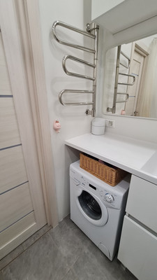 Продам двухкомнатную (2-комн.) квартиру, Мусы Джалиля ул, 13, Москва г