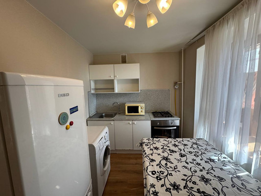 Продам однокомнатную (1-комн.) квартиру, 2-я Юго-Западная ул, 35, Казань г