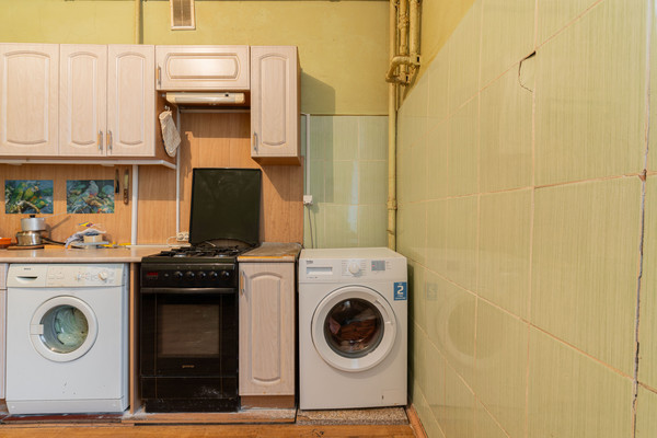 Продам комнату в 20-комн. квартире, Огородный пер, 3, Санкт-Петербург г
