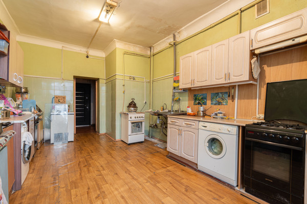 Продам комнату в 20-комн. квартире, Огородный пер, 3, Санкт-Петербург г
