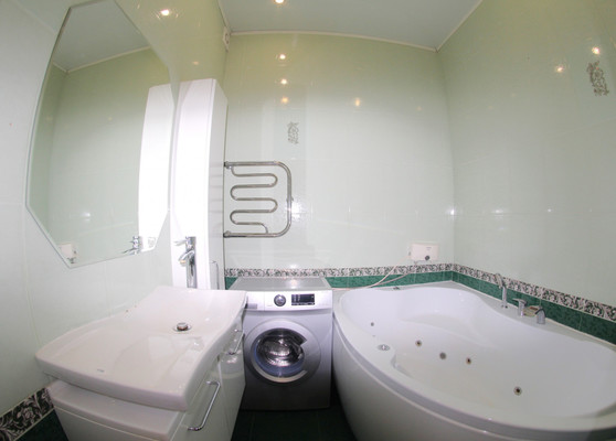 Продам двухкомнатную (2-комн.) квартиру, Максима Горького ул, 74, Пермь г