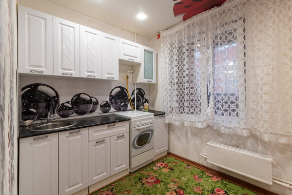 Продам однокомнатную (1-комн.) квартиру, Фатыха Амирхана ул, 107, Казань г