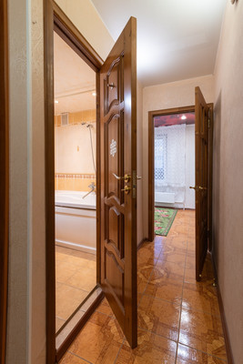 Продам однокомнатную (1-комн.) квартиру, Фатыха Амирхана ул, 107, Казань г