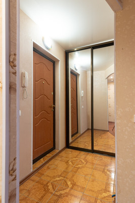 Продам однокомнатную (1-комн.) квартиру, Фатыха Амирхана ул, 107, Казань г